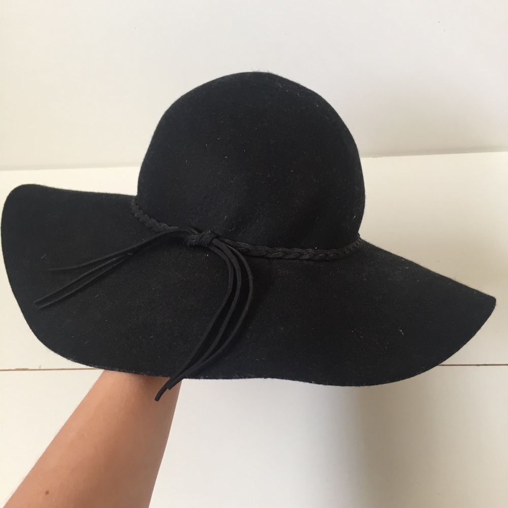 Black Floppy Hat